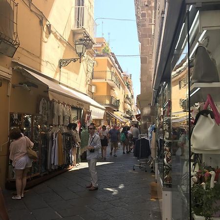Sorrento Deluxe B&B 外观 照片